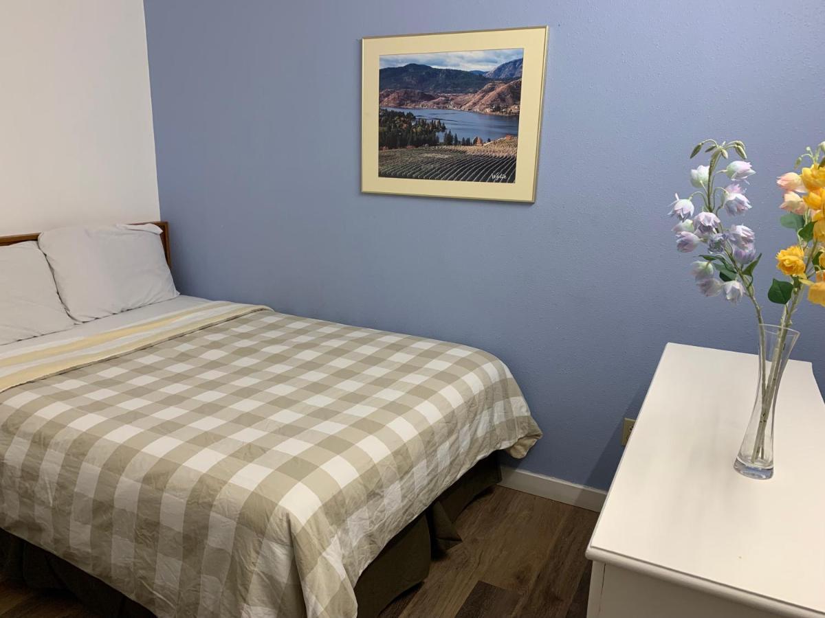 Swiss Sunset Inn ペンティクトン エクステリア 写真